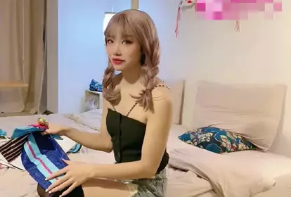 Strawberry video. Beautiful female DJ Ali COS-Zi Xuan