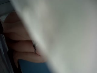 Secretly filmed the best beauty peeing expression is very enjoyable sexy big ass is only wearing such a small pair of underwear