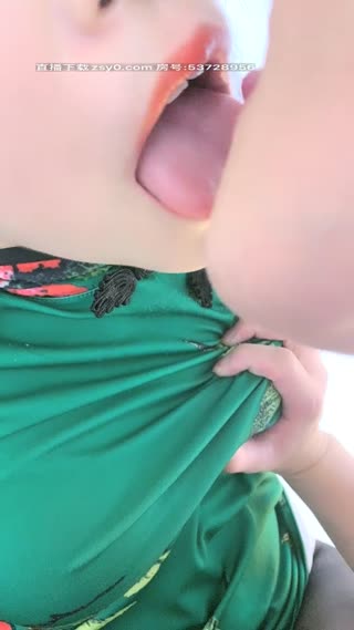 2020,09,25 ‖ Hotel ‖ Green Flower Flag Run ‖ Black Silk High Heels ‖ I feel like you want to put your balls in my pussy