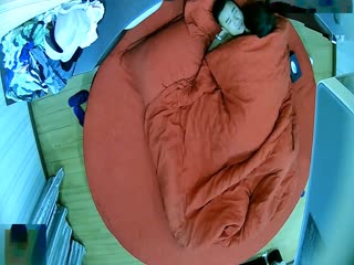 #Hotel fun big red bed God's perspective close-up spy on the rich guy and the white and tender beauty making love squirting girl's expression ecstasy
