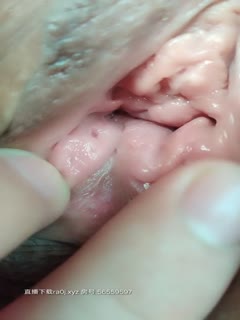 Still the same bellyband young woman shows her face. The weather is good. Takeaway and have sex in the car. Pour milk on the dick and let her mouth. Passionately fuck the cunt in the car. Close-up of the closest distance