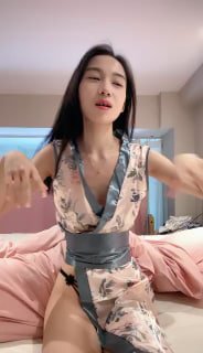 [Yueyueao] Slender legs and thin waist, sexy outfit, fucking by sex partner, hairy pussy takes the initiative to ride