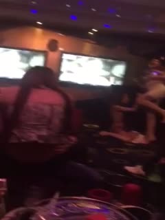 Kawaii female anchor selfie short video 655-30