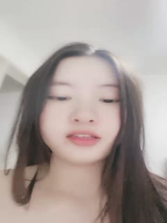 A good young woman shows her face and accompanies her wolf friend at home. She shows her face and flirts with her big ass. She squeezes her big tits and masturbates her pussy at close range. There is a lot of water on her clitoris.