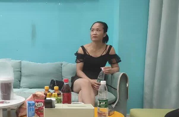Looking for old aunt 09-08, a mature woman who loves fitness.