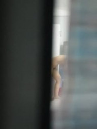 The gap in the curtain peeped at the beautiful little sister-in-law next door. She was mopping the floor with her ass. Her body was really good and her tits were very careful.