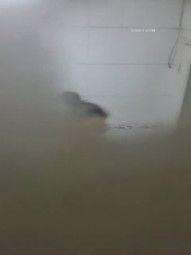 Window Holes Peeping Glasses Little Nen Sister Wash Fragrant Chasing Drama Bathing