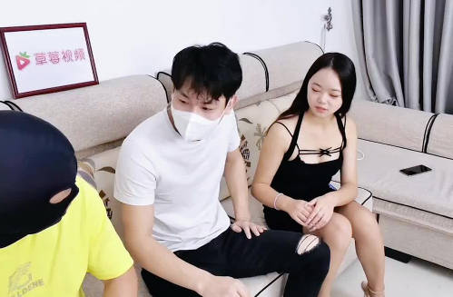 My wife was blindfolded and fucked-Tingting