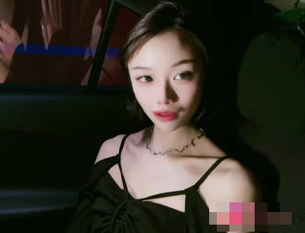 Gold worshippers, promiscuous life, car shock, passion