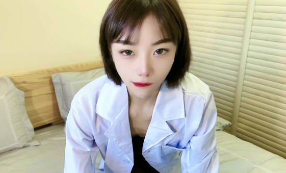 Sexy Doctors Take Clear Treatment Online-Zi Xuan