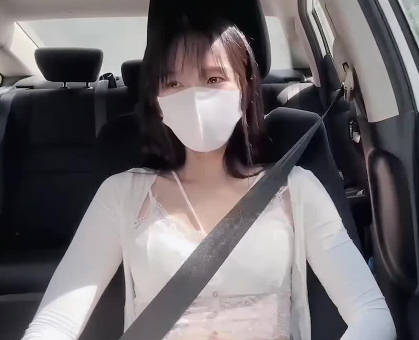 Driving process to play jump egg car shock