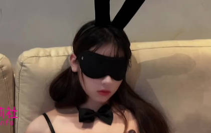 My black silk bunny girl slave-Amy