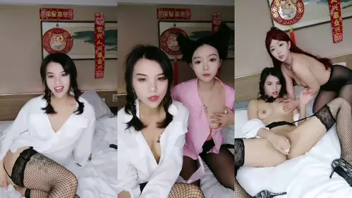 The temptation of the sisters, showing their faces in stockings and showing off to the camera, kneading breasts, playing with pussies, licking fake cocks, sticking out their ass and thrusting into their pussies with props, their expressions are so slutty and there is a lot of lewd water