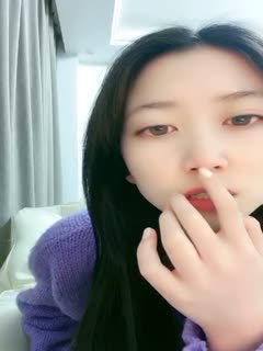 Super pure school beauty - Xia Tian, her beauty and figure make people drool. Her voice is gentle and listening to her chat makes you feel relaxed. It's so beautiful when her breasts are touched and her hair is exposed!