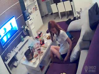 [360 Water Drop Home Series without watermark] - Rare family camera voyeurism part 10 - changing clothes, feeding, sex, various naked records are valuable in real 720P