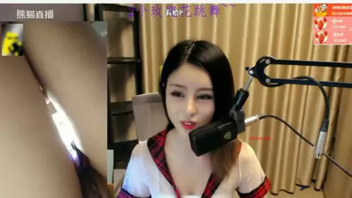 Pure goddess [Xu Wanwan] has fair and white skin. She masturbates with a fake cock and squirts white liquid. Next time I will change to a harder cock. It's really sexy!