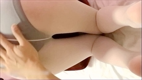 Big cock Shan Ge trained the rich girl Xiao Qi to wear white stockings and jerk off her hard cock...