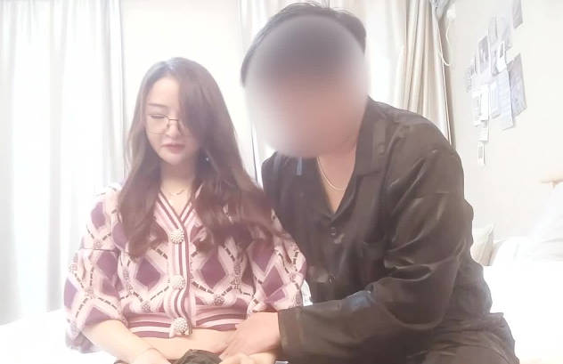 Temperament wife mature and dignified - hard shell Tanhua