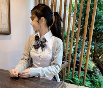 Tired sister in the hotel was creampied again