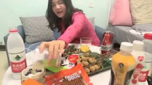 Skinny man to explore flowers-about Cao Liang's young woman drinking, chatting and flirting