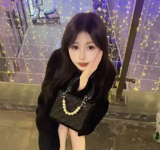 Daughter of Black Silk Temptation