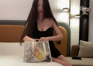 3000, I have an appointment with a temperament royal elder sister-Hong Qi