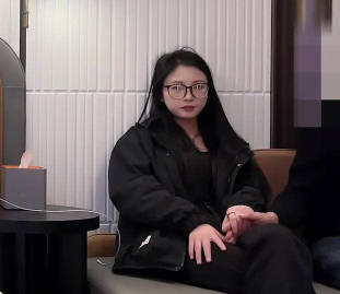 Today, I have an appointment with a student sister wearing glasses-Wang SAFE