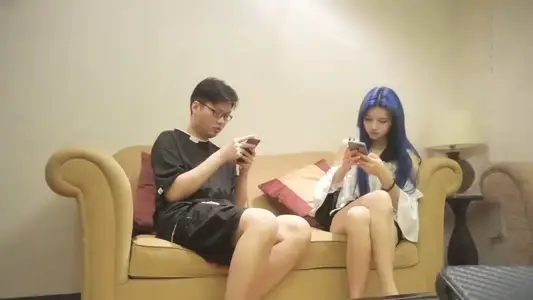 Glasses Fat Brother and Blue-haired Beauty Passionate Lingering Tongue Kiss After Playing Crazy until Climax
