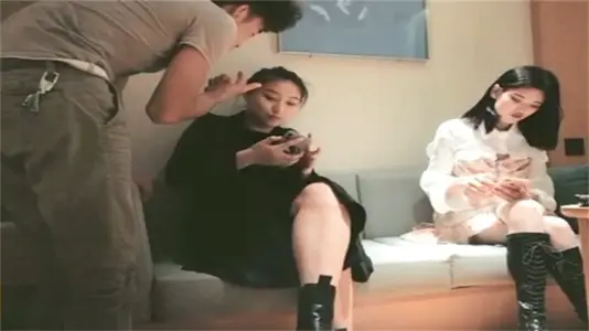 Mr. Shen visited flowers and made an appointment with a short skirt sister