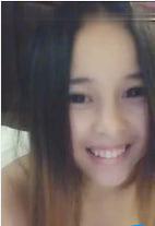 The sweet little sister who loves to laugh and the handsome fan hotel opened a room and saw how happy she was eating chicken.