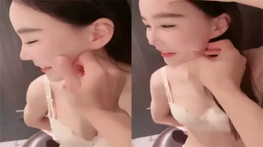 White and slim big breasts little sister was passionately inserted by wolf friends